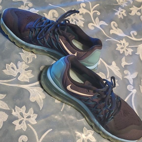 Nike athletic shoes 👟 Air max - Picture 3 of 8